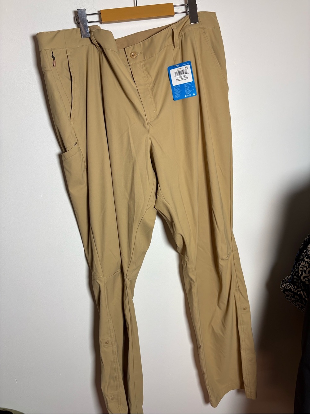 Columbia Tan Cargo Pants